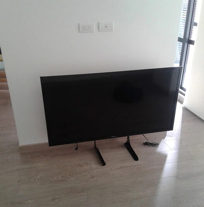 Ajuste de altura de la base de mesa para tv Ajuste de altura de la base de mesa para tv